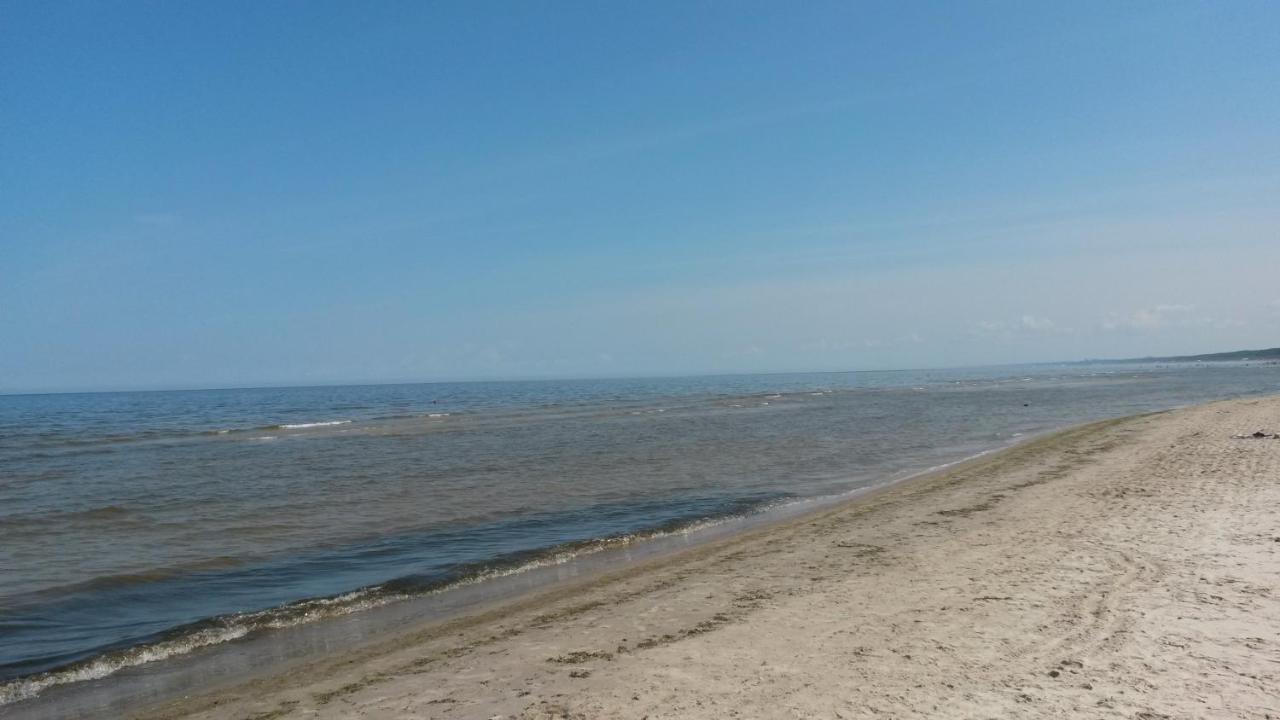 Family Summer House In Jurmala Bagian luar foto