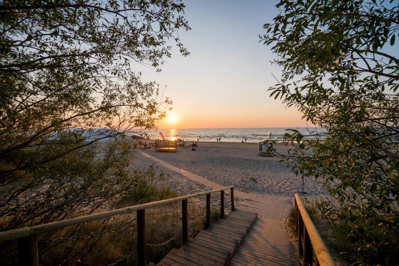 Family Summer House In Jurmala Bagian luar foto