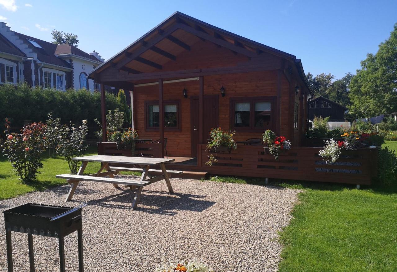 Family Summer House In Jurmala Bagian luar foto